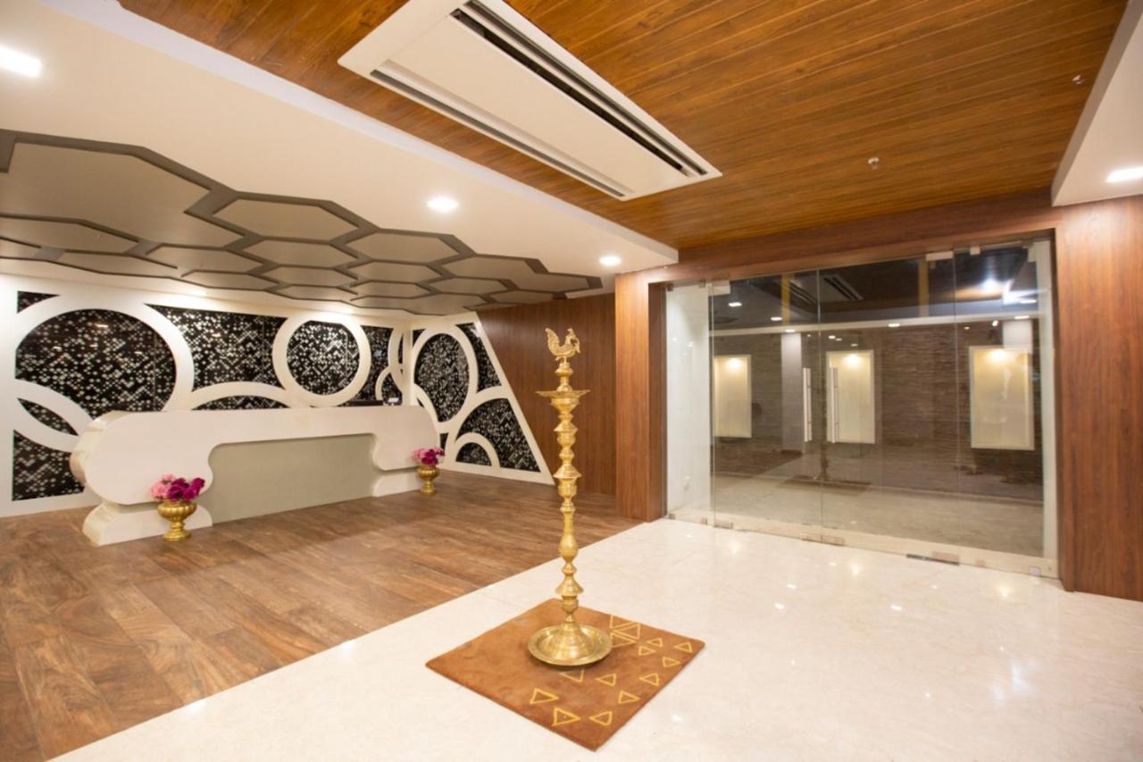 Lee-Benz Ark Hotel Kumbakonam Exterior photo